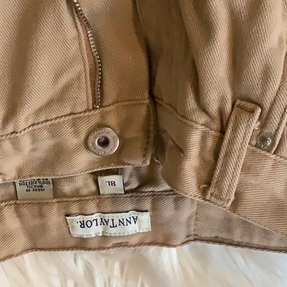 Ann Taylor 8L tan cotton jeans